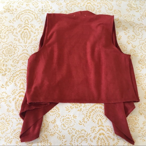 Shrug - Picture 3 of 4